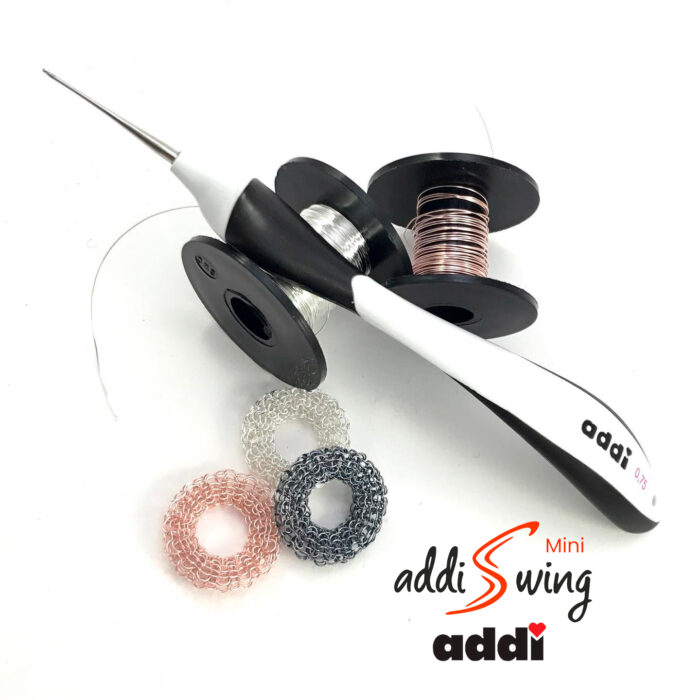 Крючок вязальный addi Swing Mini 0.75 мм, 16 см, с эргономичной пластиковой ручкой, арт.145-7/0.75-16